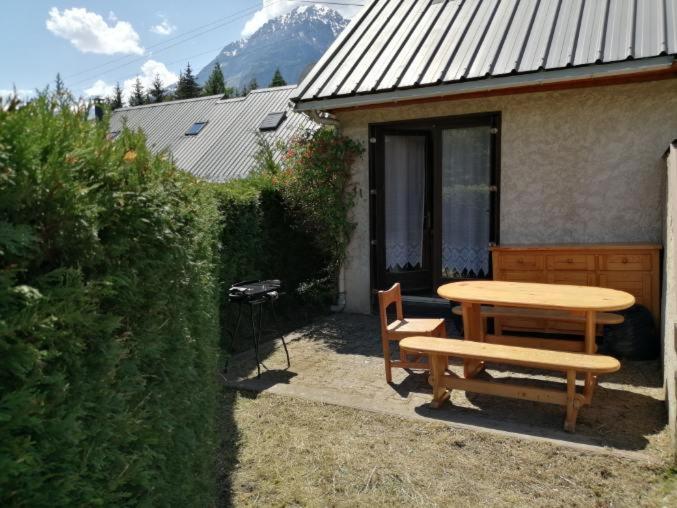 L'Eau Dolle, Maison 8 Personnes Avec Jardin Au Bord De La Riviere Et A Proximite De La Remontee Mecanique Villa อัลมงต์ ภายนอก รูปภาพ
